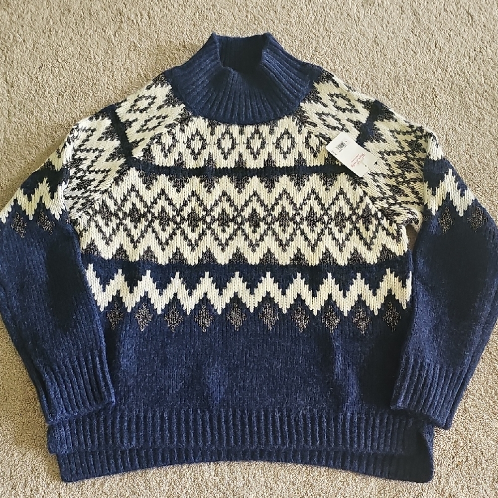 Lucky Brand Navy and Cream Turtleneck Sweater